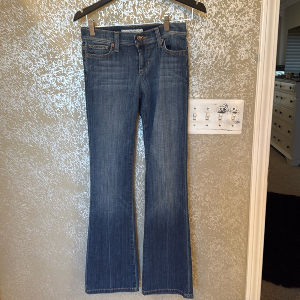 Joe’s jeans size 25 Provocateur fit.